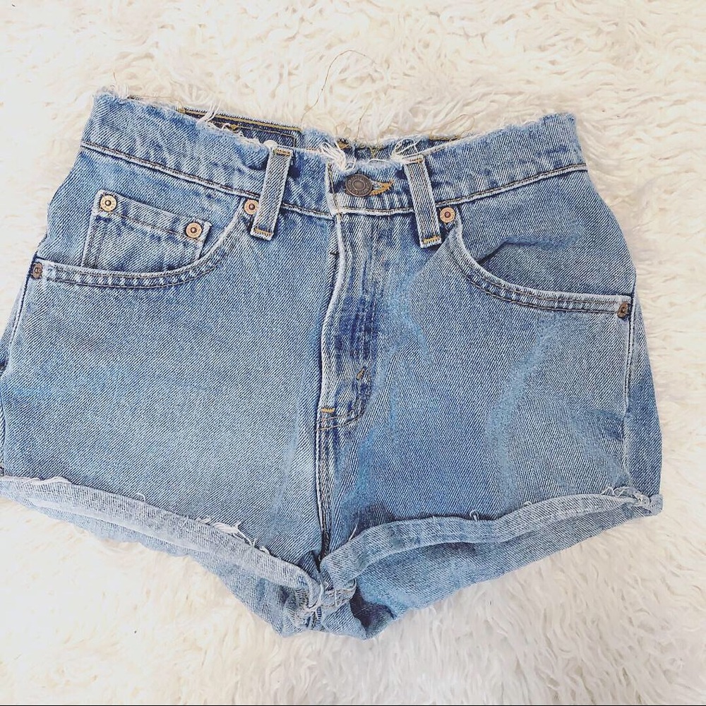 Levi Shorts size 24